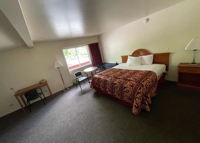 Motel Vibe - Whirlpools -
