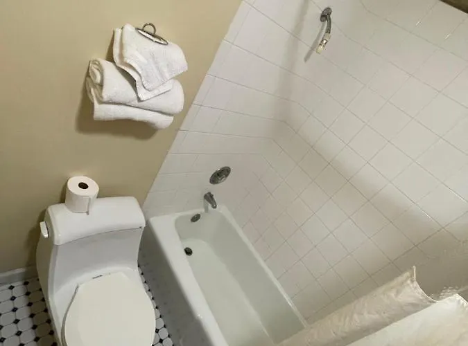 Motel Vibe - Whirlpools - Lyons