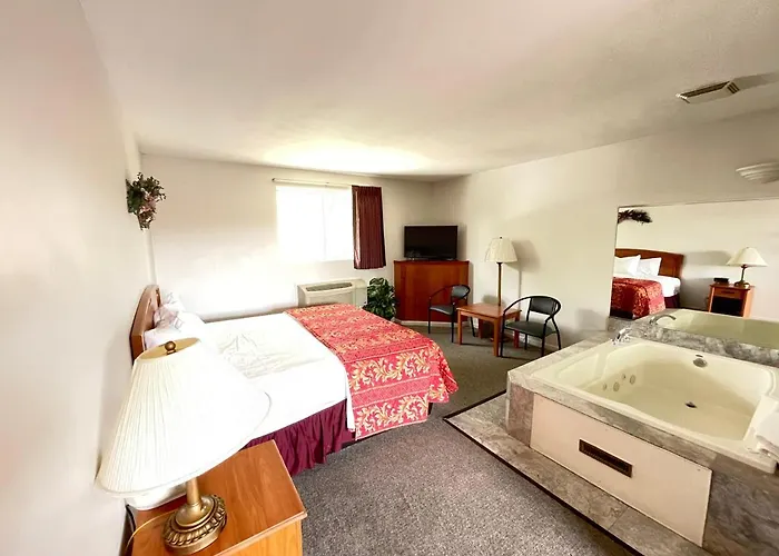 Motel Vibe - Whirlpools - Lyons